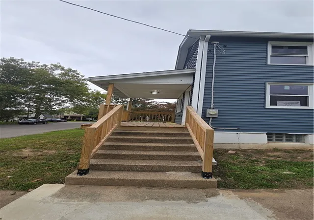 Photo 2 of Single family home for sale at 820 4th Street, Oakmont, PA 15139 | MLS# 1777155 | Listing updated on 2026-10-18