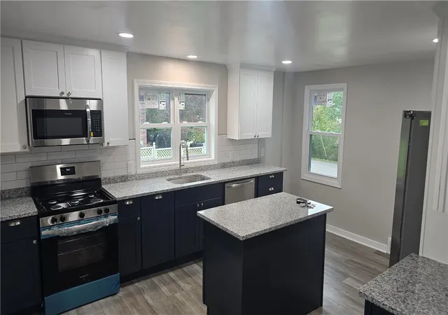 Photo 4 of Single family home for sale at 820 4th Street, Oakmont, PA 15139 | MLS# 1777155 | Listing updated on 2026-10-18