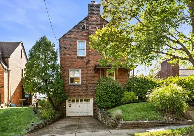 Photo 2 of Sale Pending at 330 Broadmoor Ave, Mt Lebanon, PA 15228 | MLS# 1776957 | Listing updated on 2026-10-13