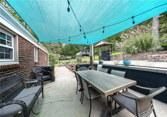 Photo 3 of Single family home for sale at 715 Powers Dr, Mc Candless, PA 15090 | MLS# 1776917 | Listing updated on 2026-10-19