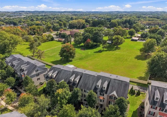 Photo 3 of Townhouse for sale at 141 Lewisham Rd, Cranberry Twp, PA 16066 | MLS# 1776881 | Listing updated on 2026-10-19