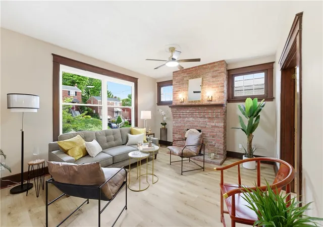 Photo 3 of Single family home for sale at 1004 Biltmore, Dormont, PA 15216 | MLS# 1775013 | Listing updated on 2026-10-20