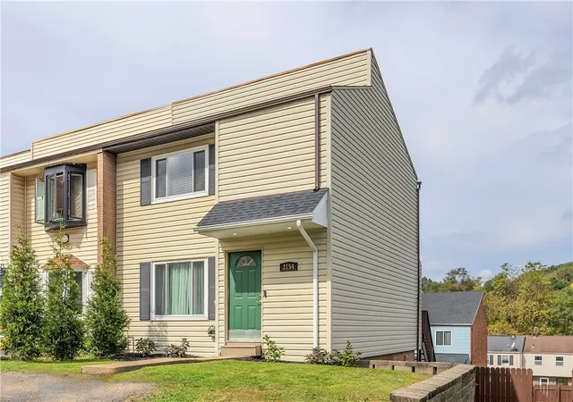 Photo 3 of Townhouse for sale at 3154 Camberly Dr, Hampton, PA 15044 | MLS# 1777224 | Listing updated on 2026-10-13