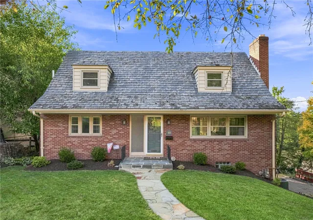 Photo 1 of Single family home for sale at 19 Sigrid Dr, Carnegie, PA 15106 | MLS# 1777487 | Listing updated on 2026-10-18