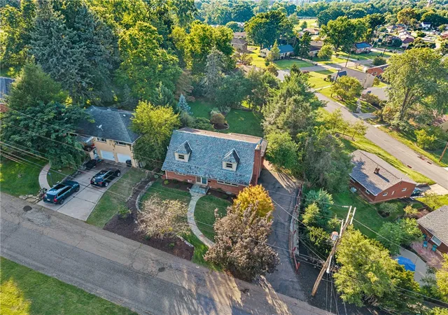 Photo 29 of Single family home for sale at 19 Sigrid Dr, Carnegie, PA 15106 | MLS# 1777487 | Listing updated on 2026-10-18