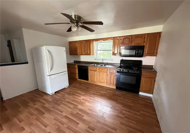 Photo 3 of Single family home for sale at 2542 Mohawk St, White Oak, PA 15131 | MLS# 1777500 | Listing updated on 2026-10-13
