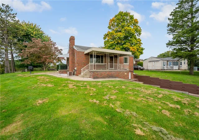 Photo 3 of Single family home for sale at 3492 Washington Pike, South Fayette, PA 15017 | MLS# 1777546 | Listing updated on 2026-10-17