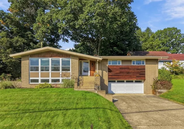 Photo 1 of Single family home for sale at 125 Schar Ct, Shaler, PA 15209 | MLS# 1777370 | Listing updated on 2026-10-14