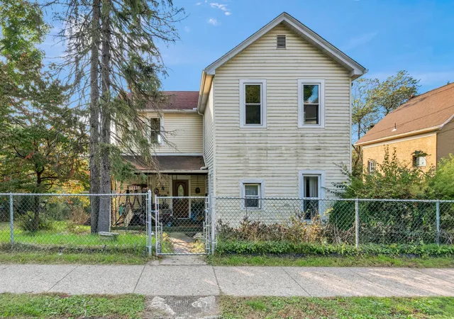 Photo 1 of Single family home for sale at 97 Fountain St, Crafton, PA 15205 | MLS# 1777684 | Listing updated on 2026-10-13