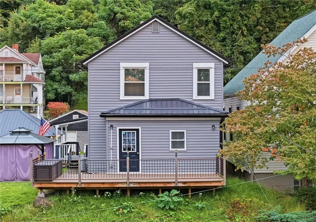 Photo 3 of Single family home for sale at 4150 Arnold Ave, Lower Burrell, PA 15068 | MLS# 1777691 | Listing updated on 2026-10-18