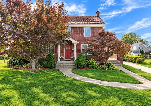 Photo 2 of Single family home for sale at 1060 Bank St, Bridgeville, PA 15017 | MLS# 1777664 | Listing updated on 2026-10-19