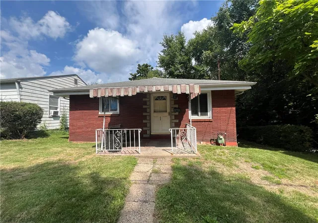 Photo 3 of Sale Pending at 2939 Idaho St, Mc Keesport, PA 15132 | MLS# 1777714 | Listing updated on 2026-10-21