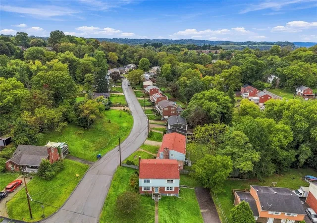 Photo 3 of Single family home for sale at 179 Sycamore Dr, Penn Hills, PA 15235 | MLS# 1777593 | Listing updated on 2026-10-15