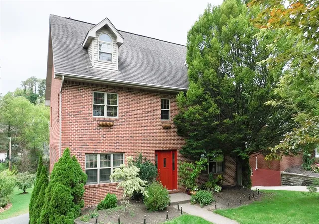 Single family home for sale at 1286 Lakemont Dr, Mt Lebanon, PA 15243 | MLS# 1777695