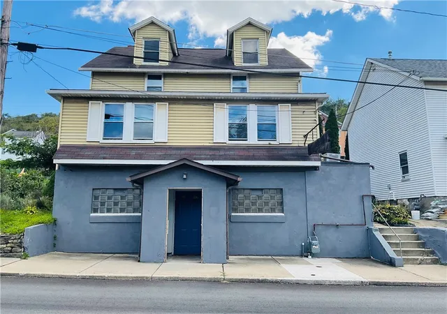 Photo 1 of Single family home for sale at 158 N Water St, West Newton, PA 15089 | MLS# 1777833 | Listing updated on 2026-10-20