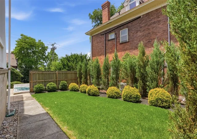 Photo 2 of Single family home for sale at 1001 Heberton St, Highland Park, PA 15206 | MLS# 1777857 | Listing updated on 2026-10-18