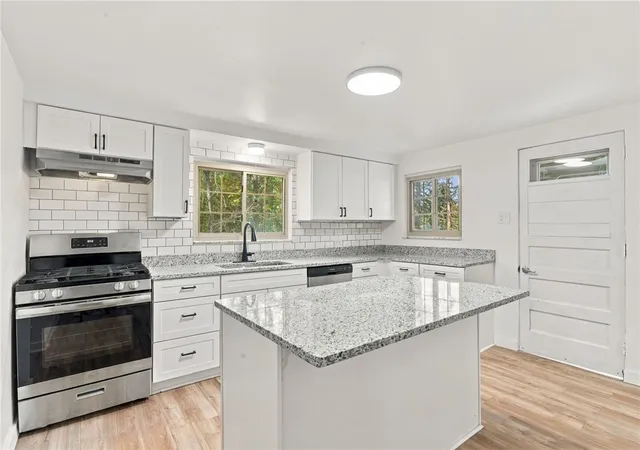Photo 3 of Single family home for sale at 980 Old Coal Holw Rd, Penn Hills, PA 15147 | MLS# 1777884 | Listing updated on 2026-10-18