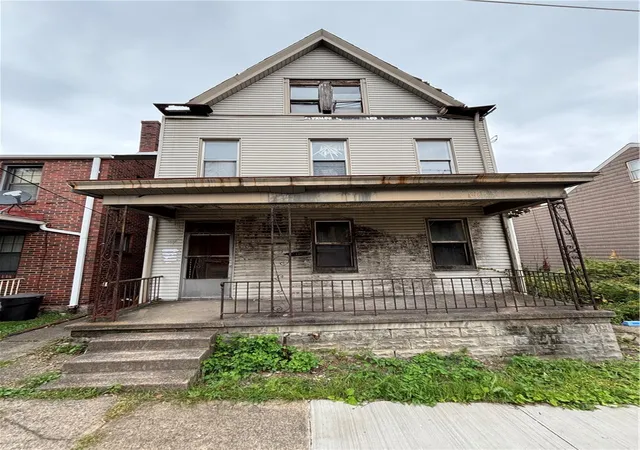 Single family home for sale at 2118 Rockledge St, Spring Hill, PA 15212 | MLS# 1777949
