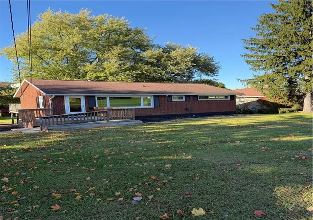 Photo 3 of Single family home for sale at 1049 School Rd, Allegheny Twp, PA 15656 | MLS# 1777976 | Listing updated on 2026-10-20