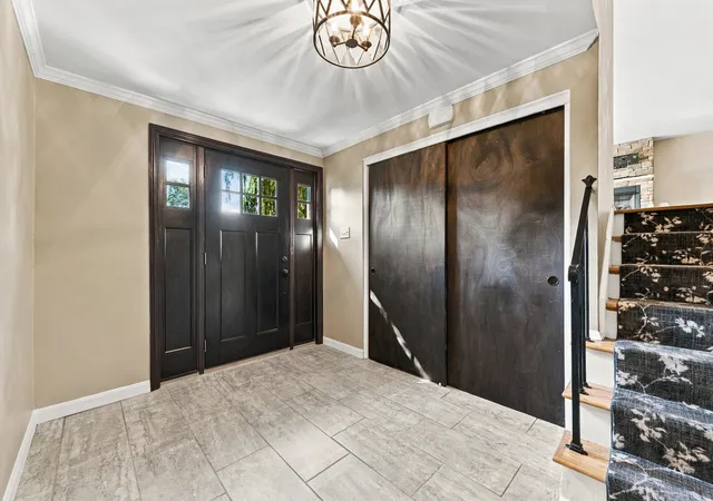 Photo 3 of Single family home for sale at 305 Rawley Dr, Mt Lebanon, PA 15243 | MLS# 1777989 | Listing updated on 2026-10-18