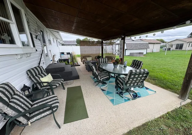 Photo 2 of Single family home for sale at 417 Mutich St, Washington Twp, PA 15012 | MLS# 1778011 | Listing updated on 2026-10-18