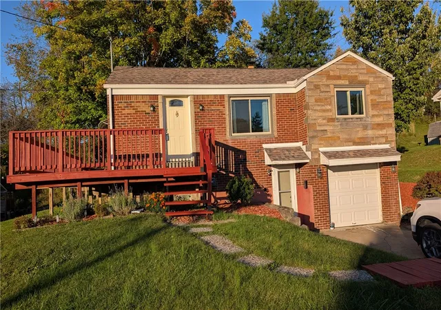 Photo 1 of Single family home for sale at 613 Chessbriar Dr, Bethel Park, PA 15102 | MLS# 1778005 | Listing updated on 2026-10-21