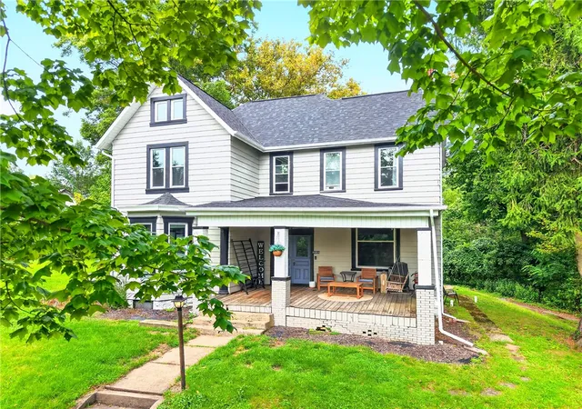 Photo 2 of Single family home for sale at 4004 Noblestown Rd, Oakdale, PA 15071 | MLS# 1777797 | Listing updated on 2026-10-20