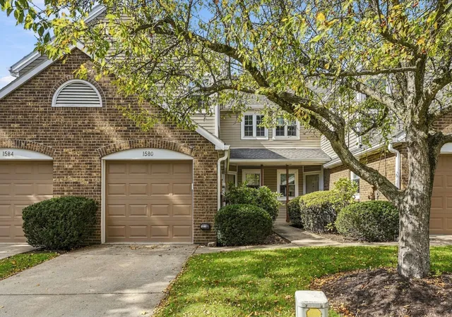 Photo 1 of Condo for sale at 1580 Saint Andrews Dr, Oakmont, PA 15139 | MLS# 1778028 | Listing updated on 2026-10-18