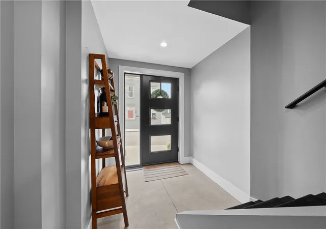 Photo 3 of Townhouse for sale at 240 E Jefferson, Central North Side, PA 15212 | MLS# 1778211 | Listing updated on 2026-10-17