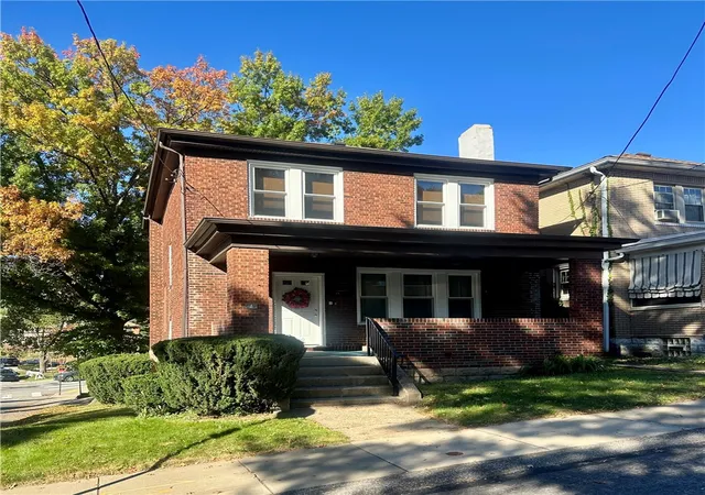 Single family home for sale at 801 Deely St, Greenfield, PA 15217 | MLS# 1778203