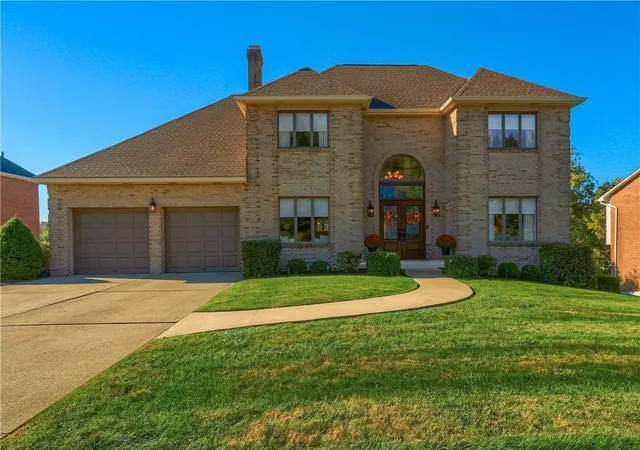 Photo 1 of Single family home for sale at 127 Field Clb Dr W, Robinson Twp, PA 15136 | MLS# 1778215 | Listing updated on 2026-10-12
