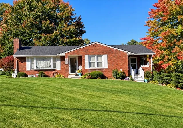 Photo 1 of Single family home for sale at 207 Central Dr, Center Twp, PA 16001 | MLS# 1778225 | Listing updated on 2026-10-20