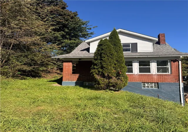 Photo 1 of Single family home for sale at 1818 Craig St, Mc Keesport, PA 15132 | MLS# 1777605 | Listing updated on 2026-10-08