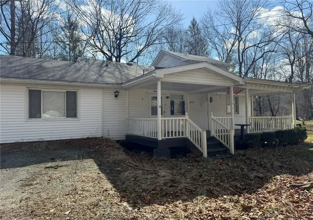 Photo 1 of Single family home for sale at 118 Carnahan Ln, Ligonier Twp, PA 15658 | MLS# 1777959 | Listing updated on 2026-10-20