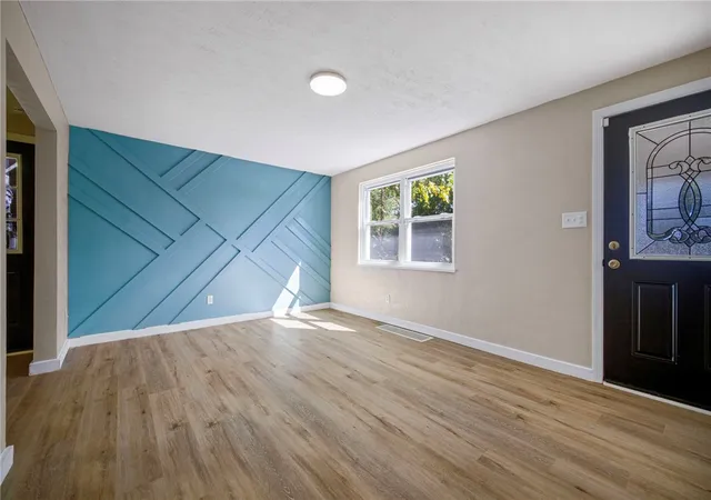 Photo 3 of Single family home for sale at 418 Pennwood Dr, Penn Hills, PA 15235 | MLS# 1778254 | Listing updated on 2026-10-08