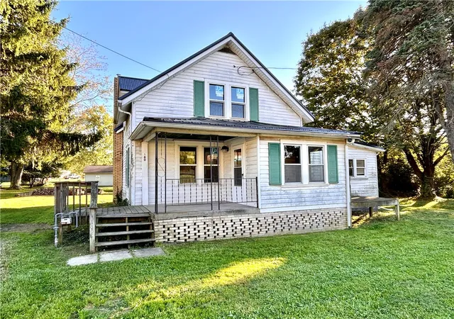 Photo 1 of Single family home for sale at 180 Grandview Ave, White Twp, PA 15701 | MLS# 1778175 | Listing updated on 2026-10-29