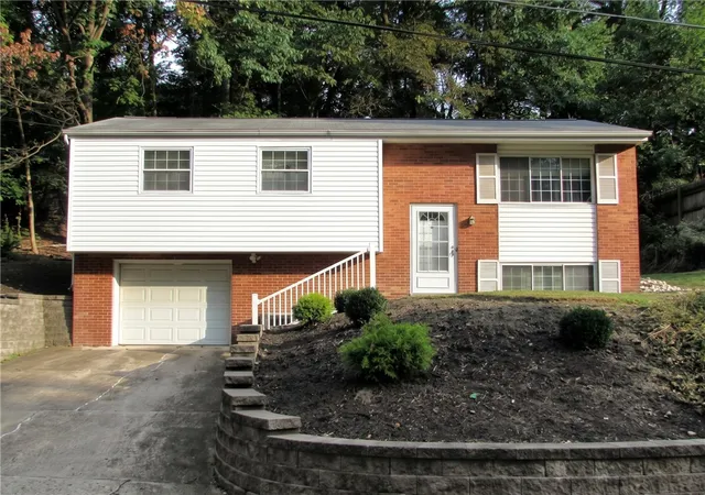 Photo 1 of Single family home for sale at 231 Willett Rd, Glenshaw, PA 15116 | MLS# 1777904 | Listing updated on 2026-10-08