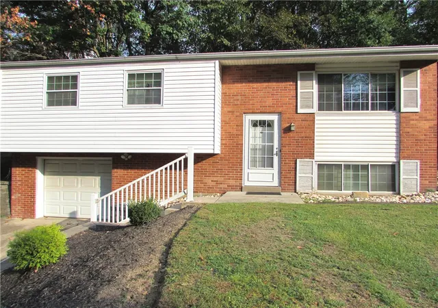 Photo 2 of Single family home for sale at 231 Willett Rd, Glenshaw, PA 15116 | MLS# 1777904 | Listing updated on 2026-10-08