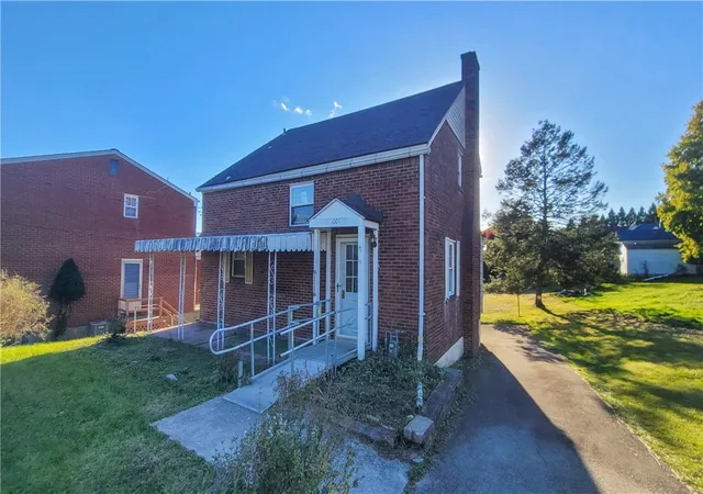 Photo 2 of Single family home for sale at 1001 Wible Run Rd, Shaler, PA 15209 | MLS# 1778436 | Listing updated on 2026-10-16
