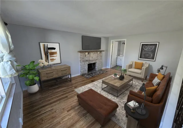 Photo 3 of Single family home for sale at 611 W Sutter Rd, Glenshaw, PA 15116 | MLS# 1778447 | Listing updated on 2026-10-09