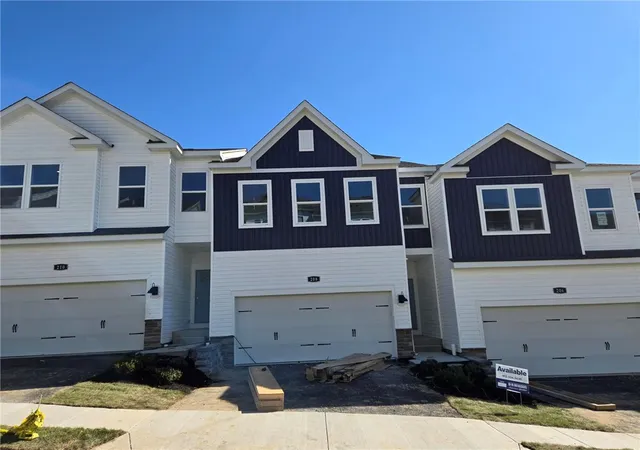 Townhouse for sale at 208 Paddock Ln, Harmony, PA 16037 | MLS# 1778511