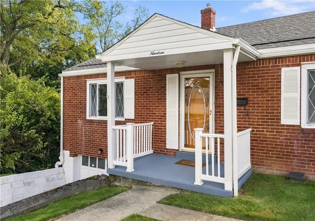 Photo 3 of Single family home for sale at 19 Watson St, Carnegie, PA 15106 | MLS# 1778368 | Listing updated on 2026-10-09