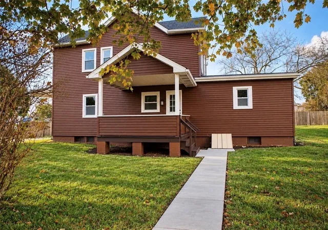 Photo 2 of Single family home for sale at 813 Lauck Ave, Mc Keesport, PA 15133 | MLS# 1778328 | Listing updated on 2026-10-09