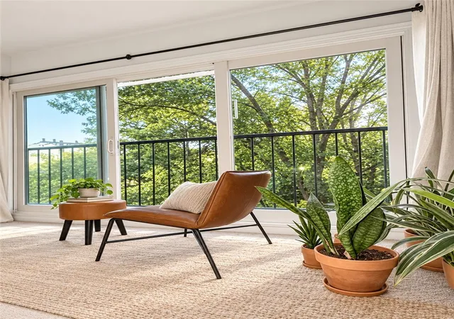 Listing Photo 3 - Condo for sale in building located at 605 Shady Ave, Pittsburgh, PA 15206 - Unit #3B