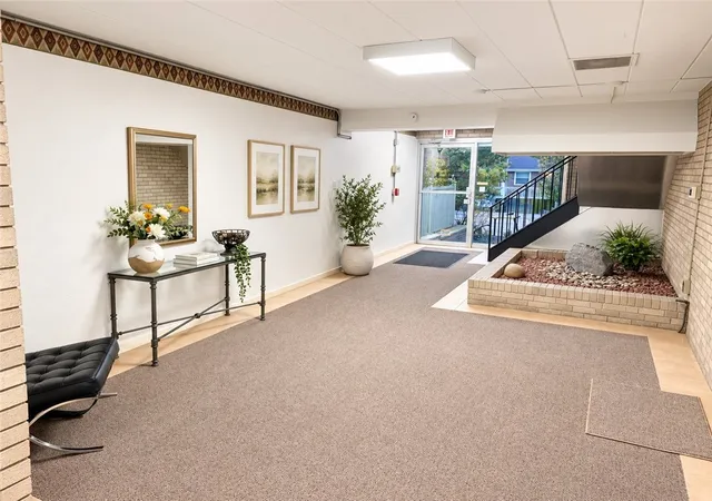 Listing Photo 4 - Condo for sale in building located at 605 Shady Ave, Pittsburgh, PA 15206 - Unit #3B