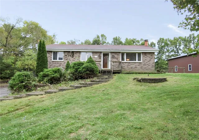 Photo 1 of Single family home for sale at 312 Leslie Rd, Valencia, PA 16059 | MLS# 1778583 | Listing updated on 2026-10-10