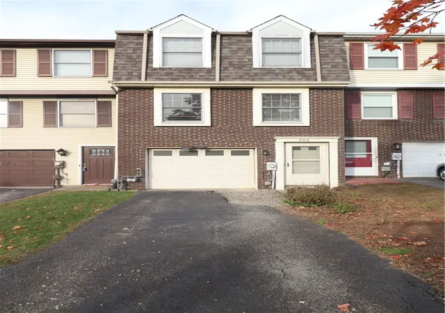 Photo 2 of Single family home for sale at 308 Shady Ridge Dr, Monroeville, PA 15146 | MLS# 1778198 | Listing updated on 2026-10-10