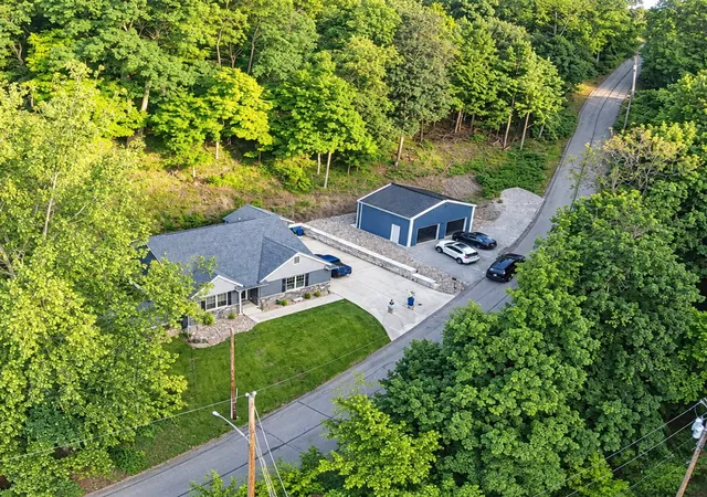 Photo 3 of Single family home for sale at 1003 Laurel Hl Dr, West Homestead, PA 15120 | MLS# 1778617 | Listing updated on 2026-10-15