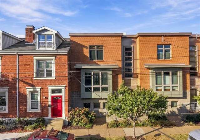 Townhouse for sale at 1835 Wharton, Pittsburgh, PA 15203 | MLS# 1778647