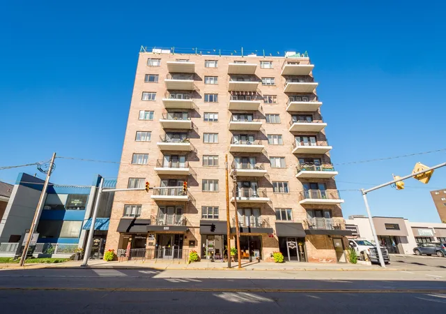 Photo 1 of Condo for sale at 520 Washington Rd #706, Mt Lebanon, PA 15228 | MLS# 1778666 | Listing updated on 2026-10-17